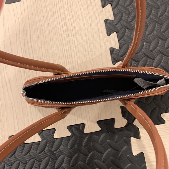 ZARA MINIMAL SHOULDER BAG - Picture 2 of 14